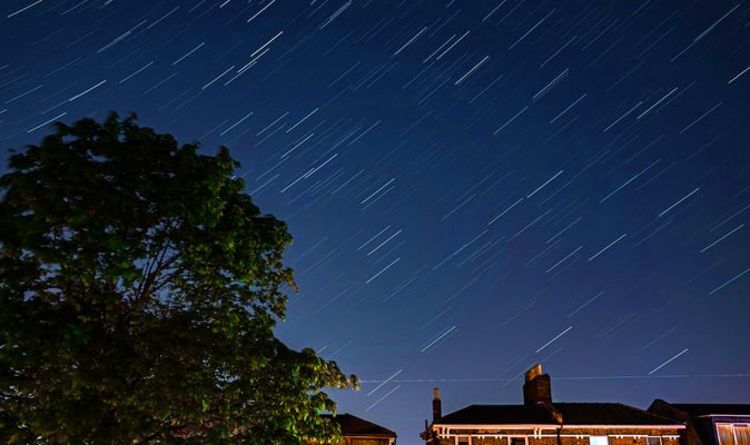 Pluie de météores draconides : comment regarder la pluie de météores de ce soir - moments clés pour regarder le ciel