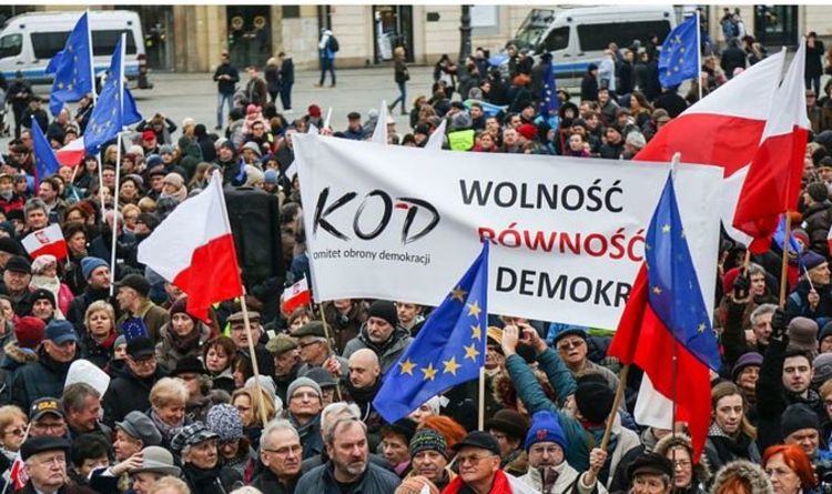 Polexit : le soutien de la Pologne à la sortie de l'UE est plus grand que JAMAIS - mais fait toujours face à un grand défi