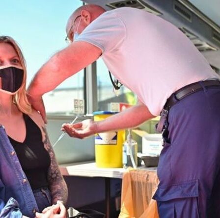 Politique de vaccination contre le Covid : votre patron peut-il vous obliger à vous faire vacciner pour le travail ?  TES DROITS