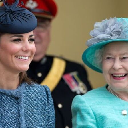 Pourquoi Kate détient un honneur spécial de la reine que tous les membres de la famille royale n'ont pas