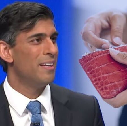 Rishi Sunak étend son programme aux demandeurs de crédit universel alors qu'il dévoile un nouveau financement de 500 millions de livres sterling