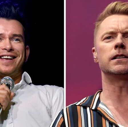 Ronan Keating a déclaré que Boyzone avait couché avec le cercueil de Stephen Gately car sa mère craignait qu'il ne soit seul