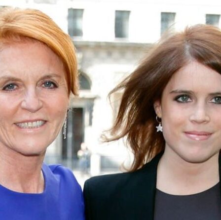 Sarah Ferguson laisse échapper un surnom adorable pour la princesse Eugénie alors qu'elle marque une étape importante