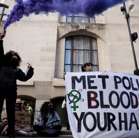 Ses collègues officiers "plus déçus par Couzens que quiconque", déclare le ministre