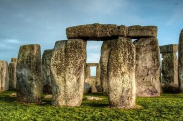 Stonehenge : la reconstruction faciale « biaisée » d'un homme de 5 500 ans suscite un débat furieux