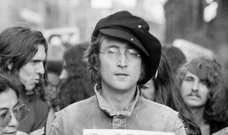 The Beatles : John Lennon a esquivé de justesse l'arrêté d'expulsion suite à une condamnation pour drogue