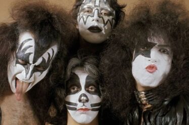 Tournée KISS : Paul Stanley n'exclura pas la réunion des anciens membres du groupe lors du concert final