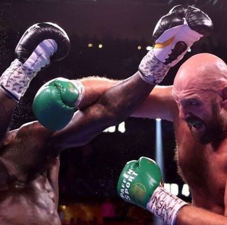 Tyson Fury assomme Deontay Wilder après avoir survécu à deux renversements dans une guerre à couper le souffle