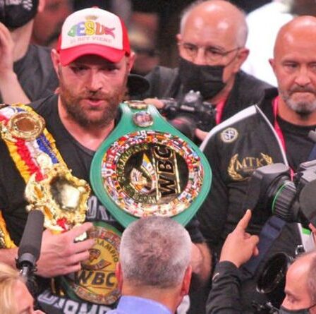 Tyson Fury dit qu'"il n'y a plus de Deontay Wilder" après une victoire impressionnante à Las Vegas