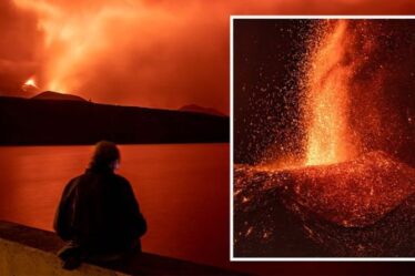 Alerte au tremblement de terre de La Palma: 30 secousses secouent l'île alors que la coulée de lave du volcan frappe la mer