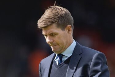 Aston Villa qualifiée de "absolument atroce" alors que Steven Gerrard s'apprête à revenir en Premier League