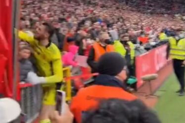La star de Man Utd, David De Gea, frappe le tunnel d'Old Trafford avec colère pendant l'humiliation de Man City