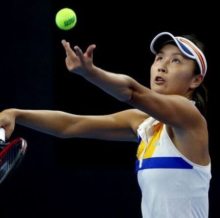 Le mystère de Peng Shuai s'approfondit alors que la télévision d'État chinoise publie des photos de la star du tennis disparue