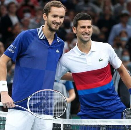 Novak Djokovic « doit dîner à Daniil Medvedev » après que la Russie a maintenu la Serbie en vie en Coupe Davis