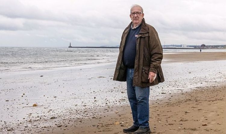 Un combattant pour l'environnement dit que les eaux usées de la plage lui font honte d'être britannique