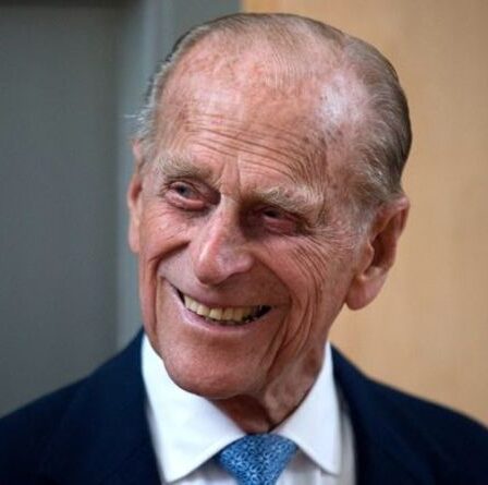 Raison poignante que la reine ne divulguera JAMAIS le testament secret du prince Philip – les fichiers doivent être cachés