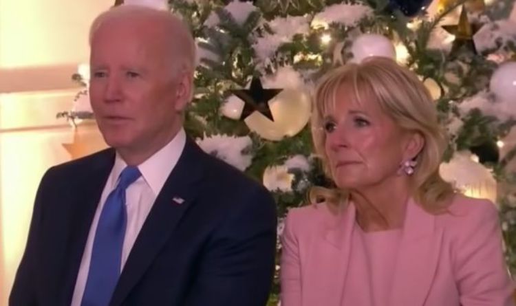 Biden fustigé pour des heures de concert sans masque à la Maison Blanche après avoir ordonné aux Américains de se masquer