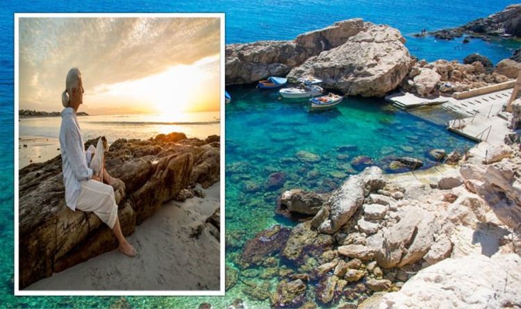 Expatriés britanniques : la meilleure île au monde pour la retraite nommée « eau cristalline »