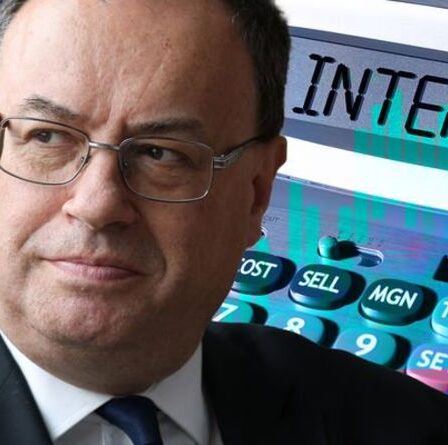 Taux d'intérêt EN DIRECT : les taux de la Banque d'Angleterre augmentent - jusqu'à 0,25% par rapport au plus bas record de 0,1%