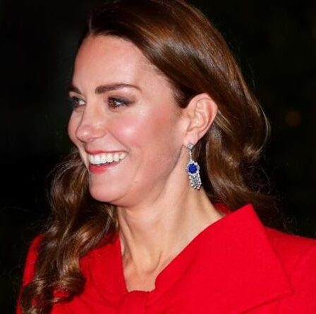 Famille royale LIVE : devrait être la priorité !  La dispute sur le titre de duchesse de Cambridge de Kate explose