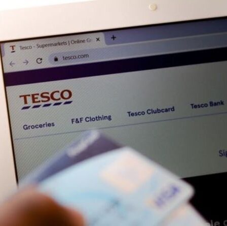 "Nouveau mode de paiement !" : Tesco lance une carte de débit à prépaiement avec compte d'épargne
