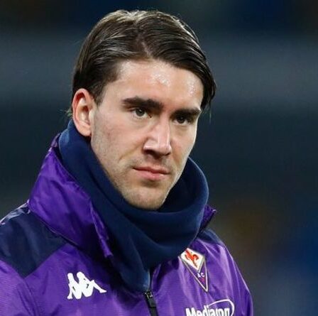 Transfer news LIVE: Arsenal fait une offre à Vlahovic, les Spurs en pourparlers avec Adama, Haaland s'ouvre