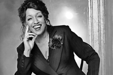 Sheila Ferguson assume le rôle emblématique de Mama Morton dans la comédie musicale à succès Chicago