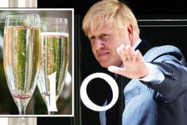 Boris Johnson LIVE: la fureur des conservateurs éclate à propos des insultes de Jimmy Saville alors que le Premier ministre fait face à la honte de la vérification des faits