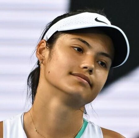 Emma Raducanu a remis un match nul brutal à Guadalajara alors que Brit s'apprêtait à reprendre l'action