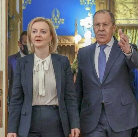 La Russie qualifie le Royaume-Uni d'"obsédé" et affirme que la Grande-Bretagne gaspille des milliards pour l'Ukraine