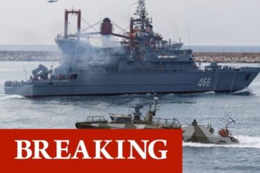 La marine russe s'empare de deux bateaux alors que la guerre se poursuit dans les mers
