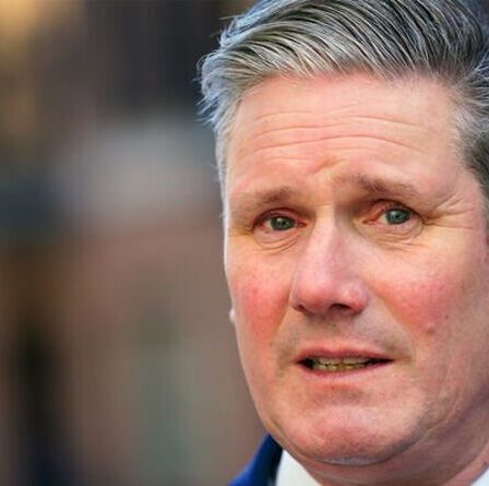 Le chaos du travail alors que Starmer réprime l'aile jeunesse anti-OTAN qui a qualifié Boris de « belliciste »