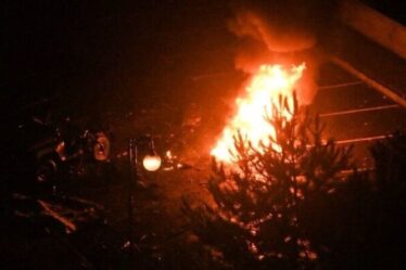 Russie-Ukraine EN DIRECT: Une explosion d'horreur secoue Donetsk - panique alors qu'un incendie se déclare après une explosion