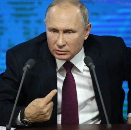 "Arrêtez l'action militaire !"  Poutine émet des demandes de guerre contre l'Ukraine alors que l'invasion russe se poursuit