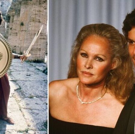 Clash of the Titans: Harry Hamlin et Ursula Andress romance "Le réalisateur était tellement jaloux"