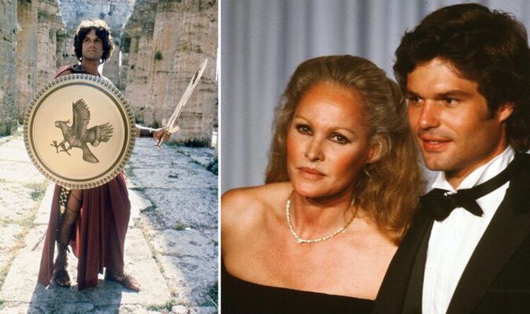 Clash of the Titans: Harry Hamlin et Ursula Andress romance "Le réalisateur était tellement jaloux"