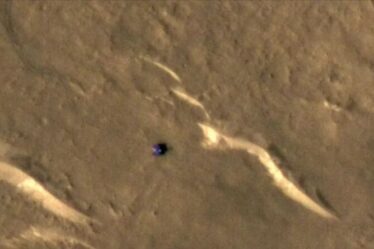 La sonde Mars de la NASA prend une photo de "traces" d'un kilomètre de long pendant l'orbite autour de la planète rouge