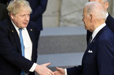 Sommet de l'UE EN DIRECT: Boris Johnson laissé de côté alors que le bloc ouvre les portes à Joe Biden