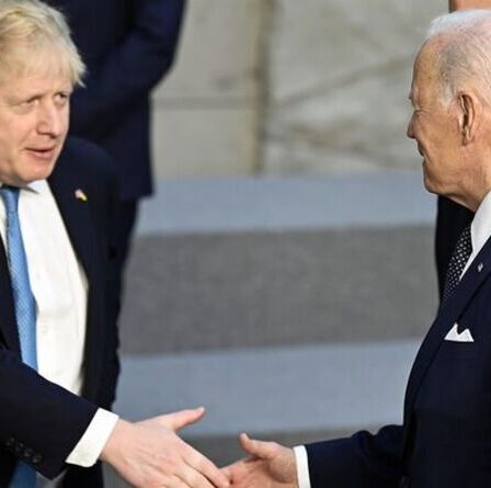 Sommet de l'UE EN DIRECT: Boris Johnson laissé de côté alors que le bloc ouvre les portes à Joe Biden