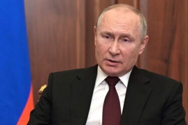 Vladimir Poutine s'en prend aux chefs militaires "trompeurs" après les échecs catastrophiques de l'Ukraine