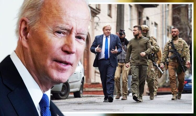 "Probablement sur son vélo" Joe Biden déchiré alors qu'il se rend au MIA pendant que Boris se promène à Kiev