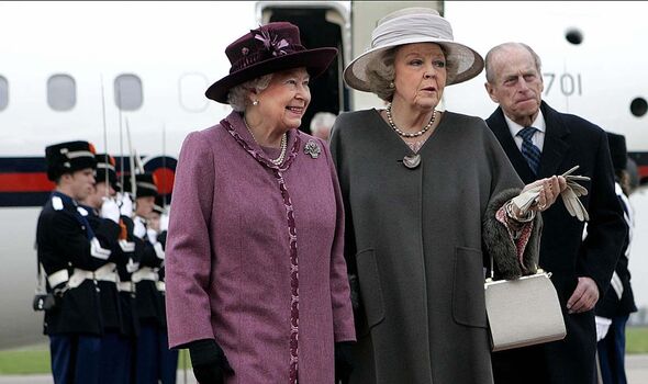 La reine Elizabeth II et la princesse Beatrix