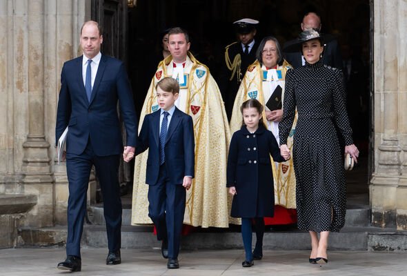 kate middleton prince william enfants george charlotte apparition publique prince harry