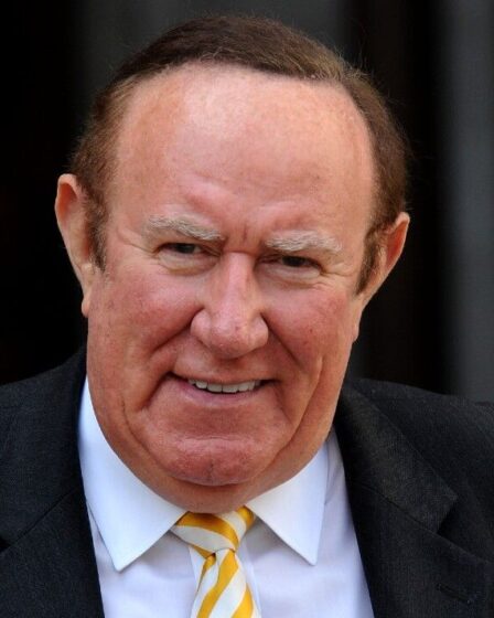 Andrew Neil explique pourquoi le faible taux de participation en France aujourd'hui pourrait être un point critique pour Macron