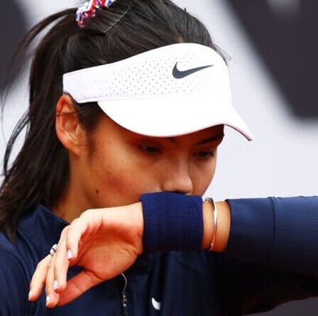 Emma Raducanu admet se sentir "complètement redondante" après la dernière défaite décevante