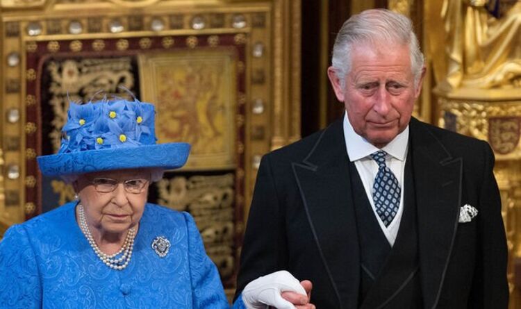 La reine et le prince Charles dans la "double monarchie" - "Ils le font depuis un certain temps"