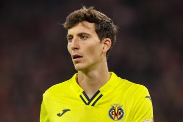 Man Utd pourrait enfin déclencher une clause Pau Torres de 50 millions de livres sterling avec la star de Villarreal "ouverte aux offres"