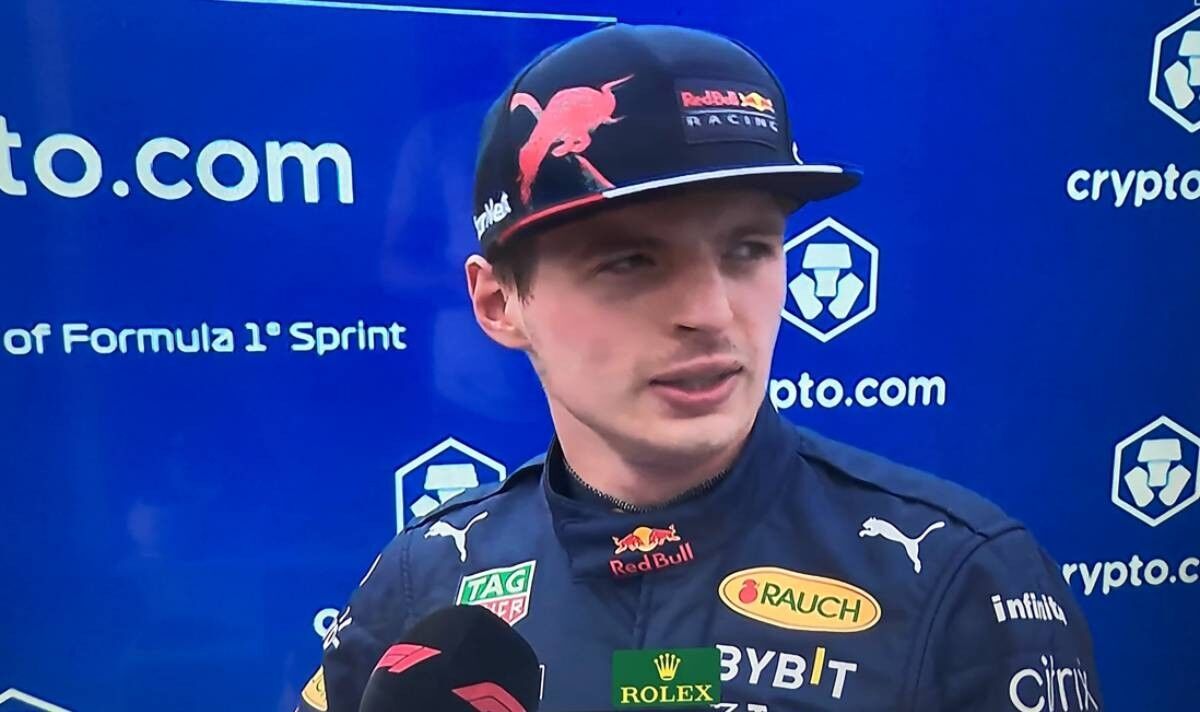 Max Verstappen frappe l'ingénieur Red Bull à la radio de l'équipe avant la victoire au sprint d'Imola