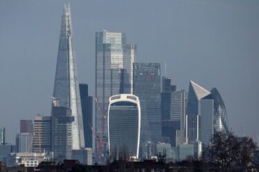«Plus vite et plus loin» Les banquiers exhortent la Grande-Bretagne du Brexit à réduire les formalités administratives et les impôts pour stimuler la ville