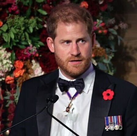 'Quatre rois, trois reines d'Europe mais pas de Harry' Prince ravagé par l'absence de Philip